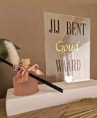 Giftset Jij bent Goud Waard – Acrylplaat, Kaarthouder & Geurverrassing