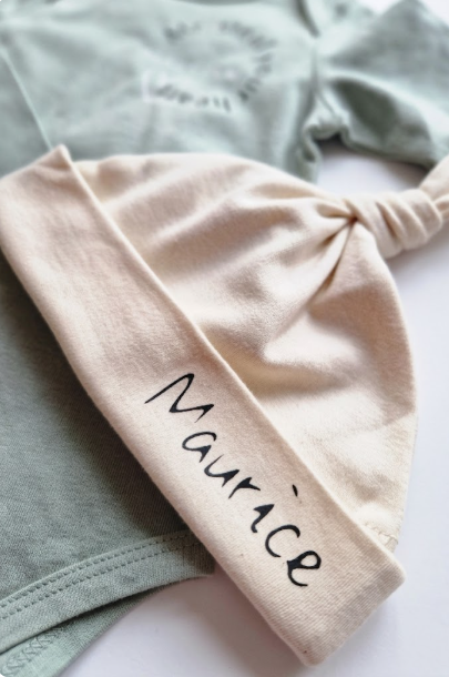 Gepersonaliseerd Babymutsje met Naam - Uniek Kraamcadeau