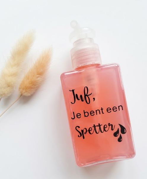 Roze zeepdispenser 50ml met tekst Juf Je bent een Spetter