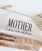 Stijlvolle 'Mother Like No Other' tas van LOVI studio, perfect als liefdevol cadeau voor moeder.