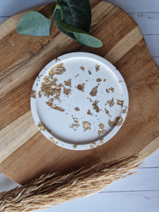 Handgemaakt Wit Schaaltje met Goudflakjes